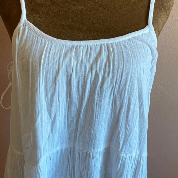 SALTY LEMON Chic White Spaghetti Strap Maxi Dress - Picture 3 of 13